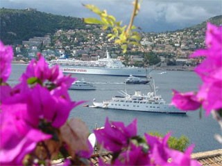 Mediterranean yacht charter